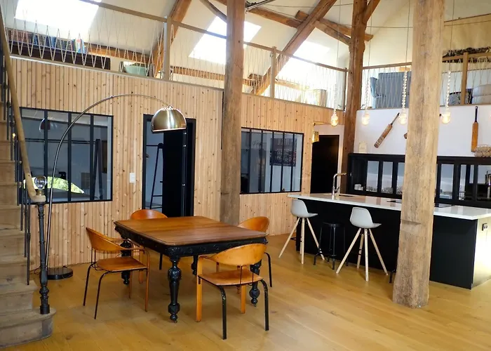 Au Petit Bercail - Le Loft - Pour 4 Personnes *